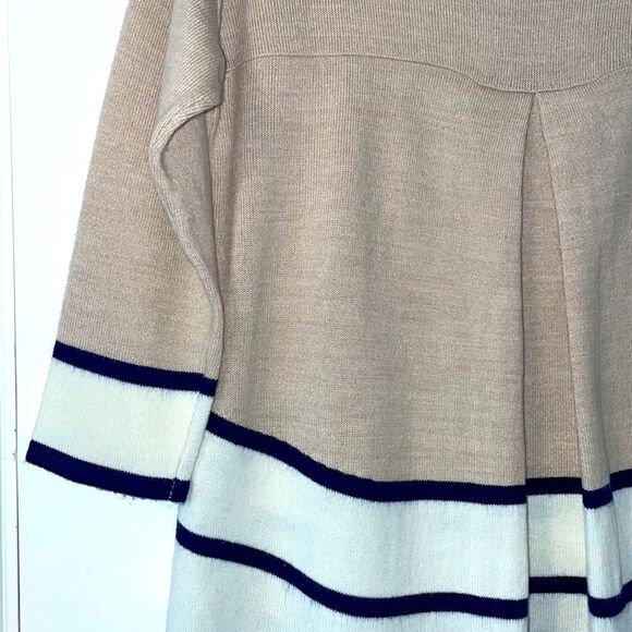 Design History border stripe pleat back 3/4 sleeve beige navy & cream sweater PM - Picture 3 of 9
